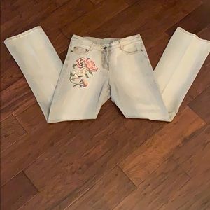 Newport News Jeanology Jeans Embroidery Detail